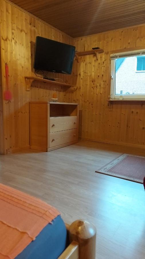 Ferienhaus In Geesthacht-Tesperhude Direkt Am Waldrand Bagian luar foto